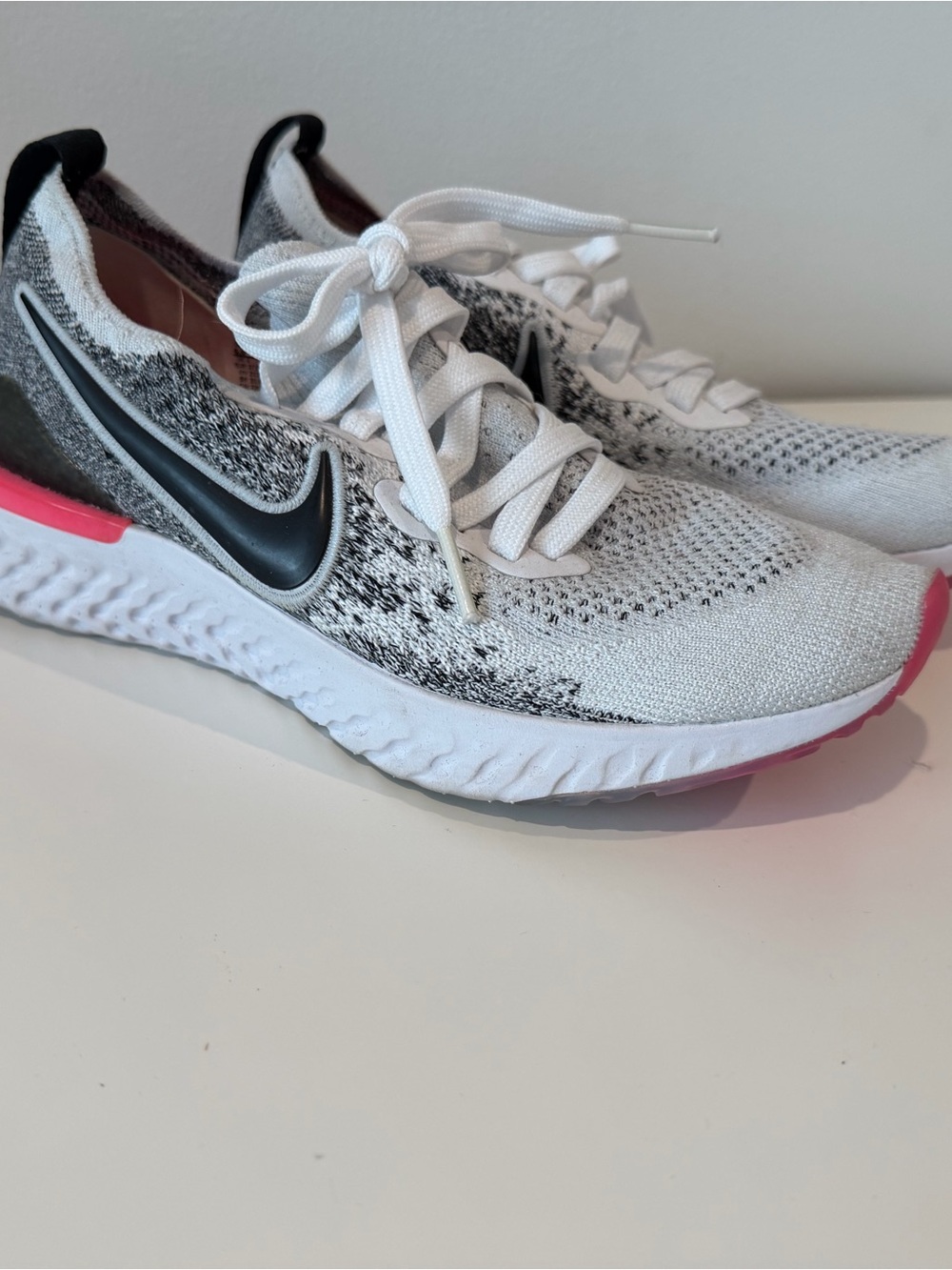Nike Women’s White & Pink React Running Shoes size 6.5